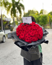 Load image into Gallery viewer, Prestige XXXL Size Bouquet To You (99 Premium Red Roses Design)
