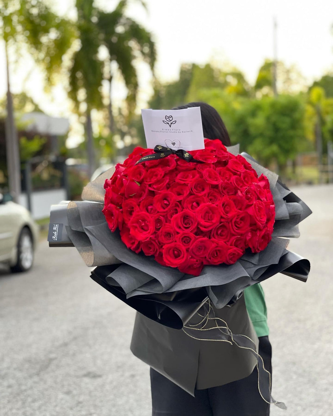 Prestige XXXL Size Bouquet To You (99 Premium Red Roses Design)